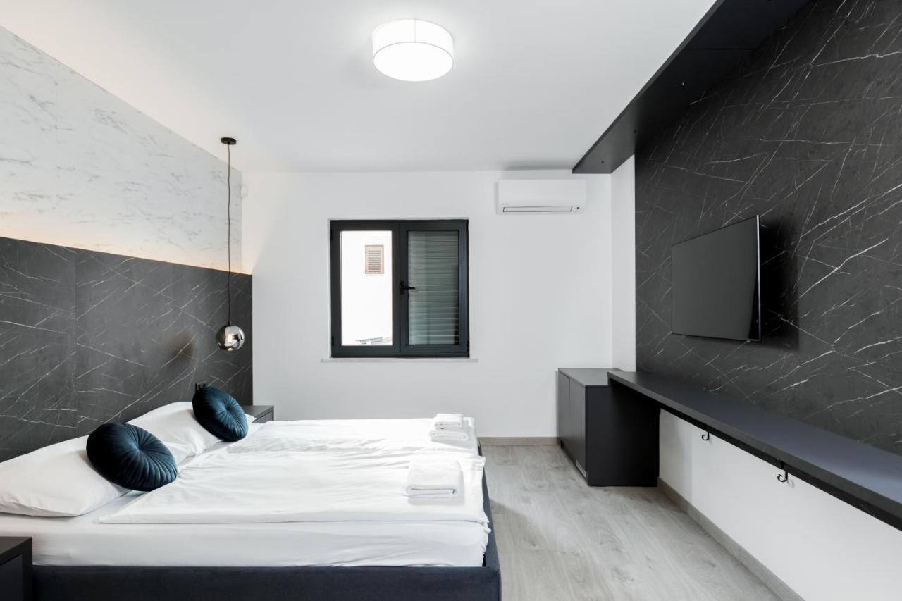 Boutique Suites Joyce Medulin Extérieur photo