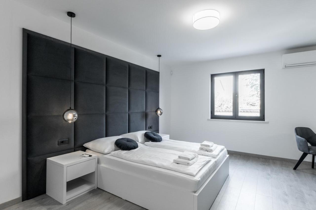 Boutique Suites Joyce Medulin Extérieur photo