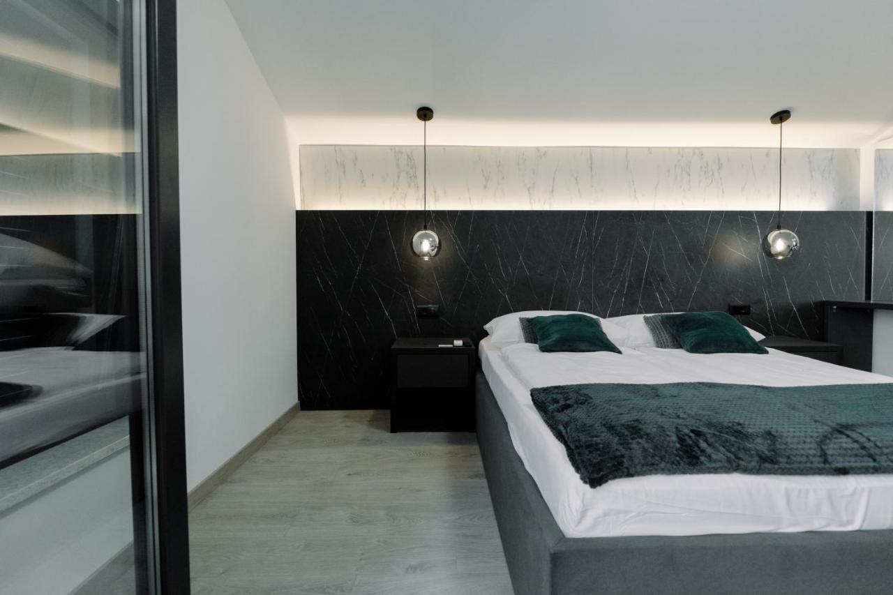 Boutique Suites Joyce Medulin Extérieur photo